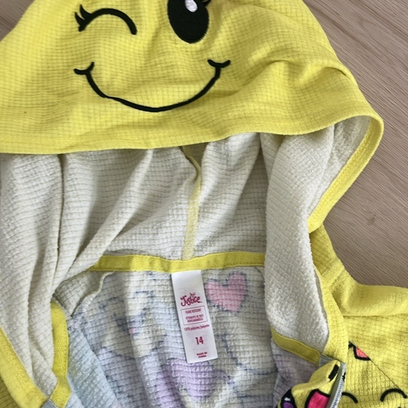 Justice pjs - Picture 2 of 4